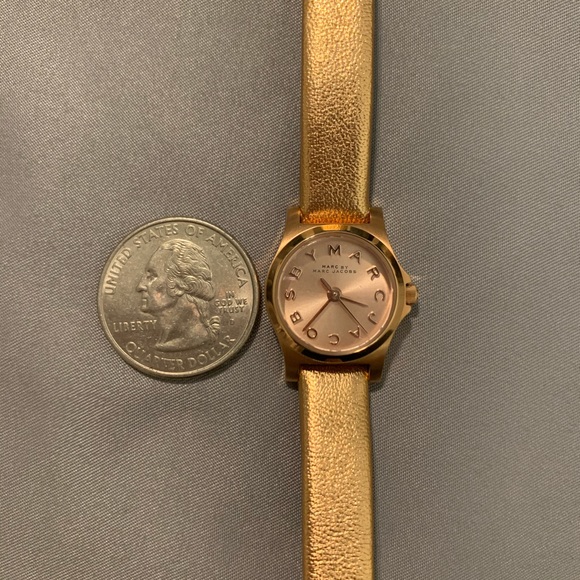 Marc Jacobs Watch - Picture 6 of 11